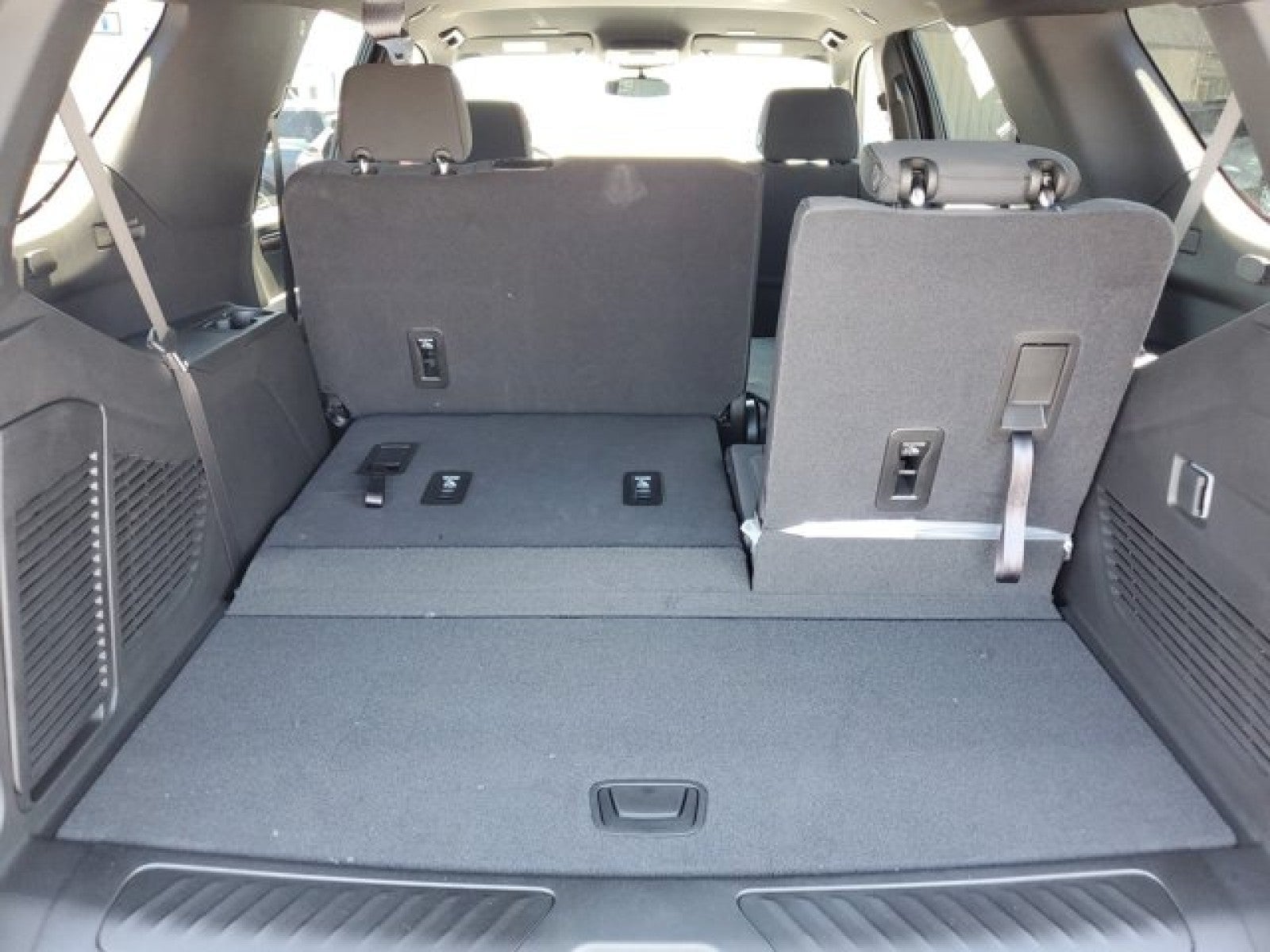 2026 Chevrolet Tahoe LS - Photo 59