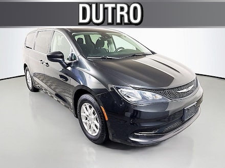 2023 Chrysler Voyager LX Minivan/Van