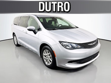 2023 Chrysler Voyager LX Minivan/Van