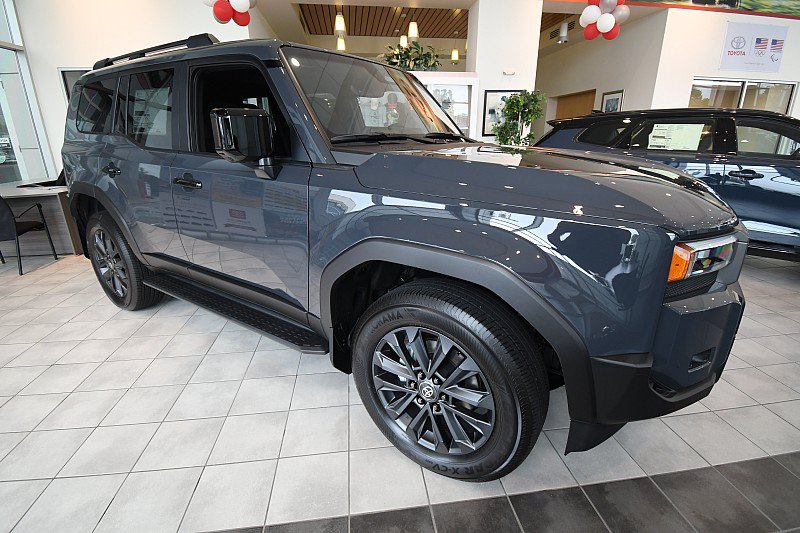 2027 Toyota Land Cruiser SUV 