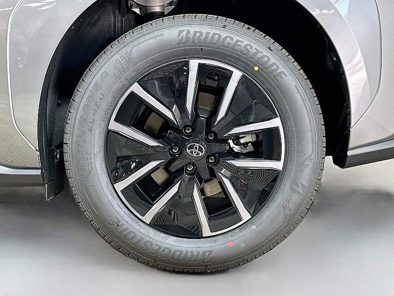 2026 Toyota bZ XLE - Photo 22