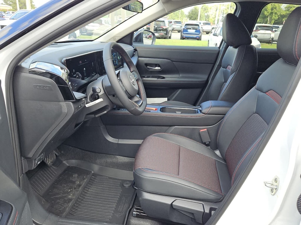 New 2027 Nissan Kicks SR Crossover