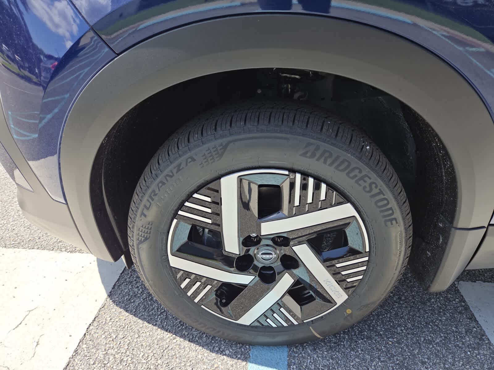 New 2027 Nissan Kicks SV Crossover