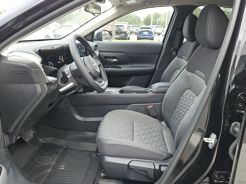 New 2027 Nissan Kicks SV Crossover