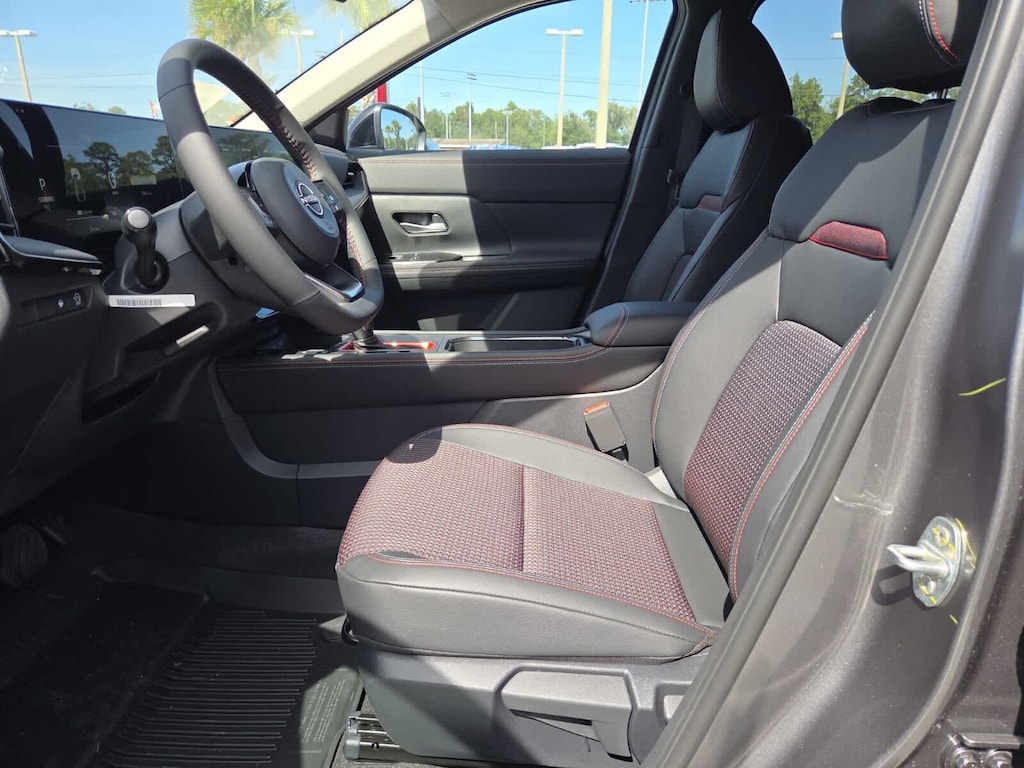 New 2027 Nissan Kicks SR Crossover