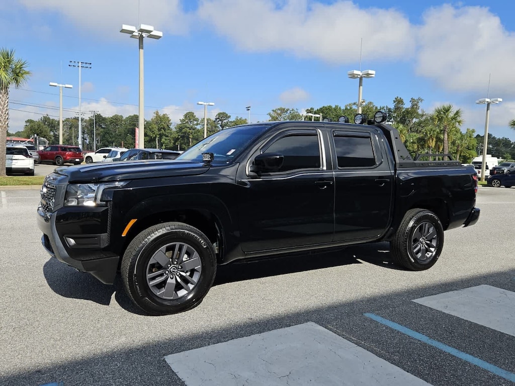 Used 2025 Nissan Frontier SV Truck Crew Cab