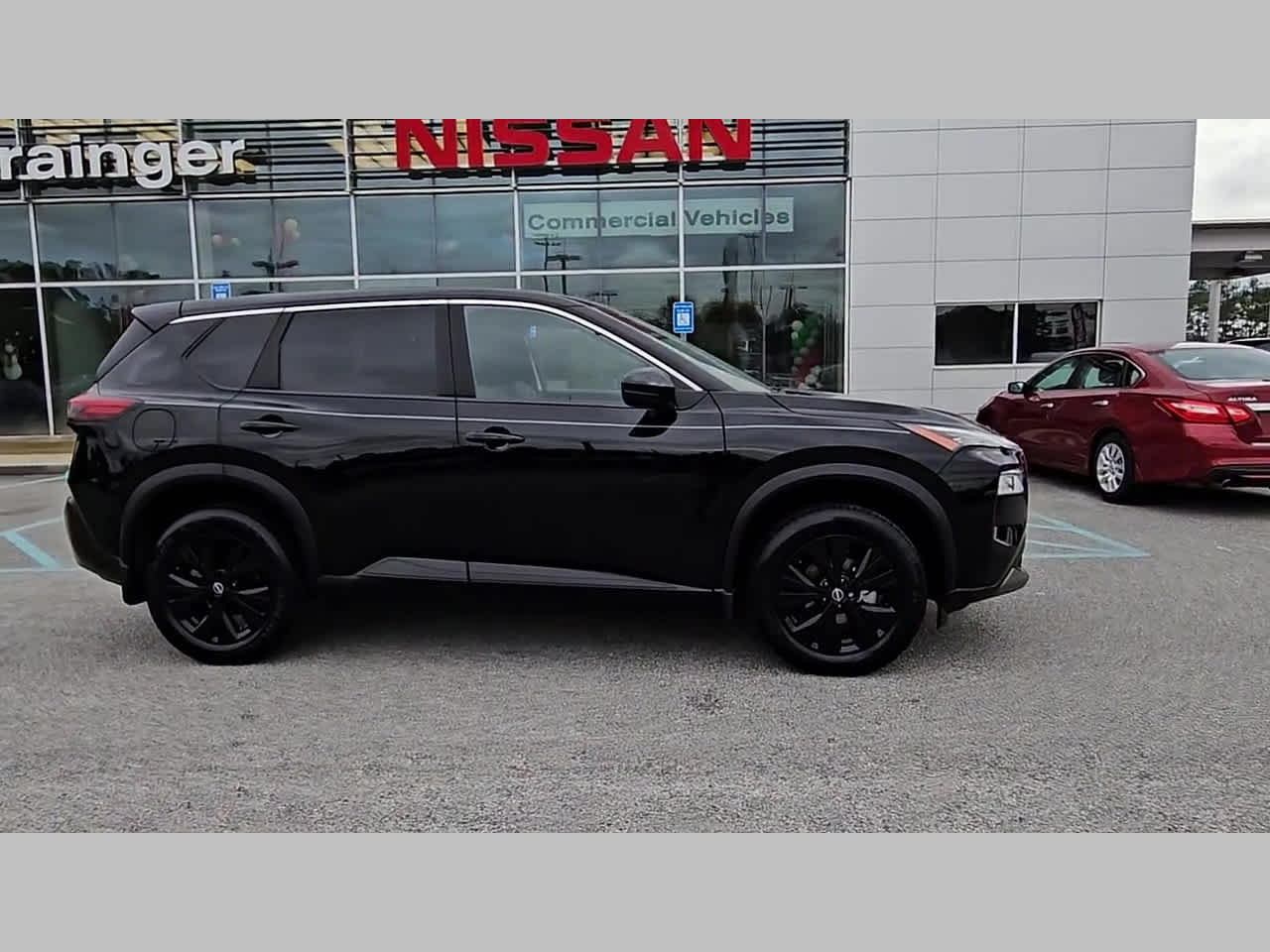 2023 Nissan Rogue SV - Photo 36