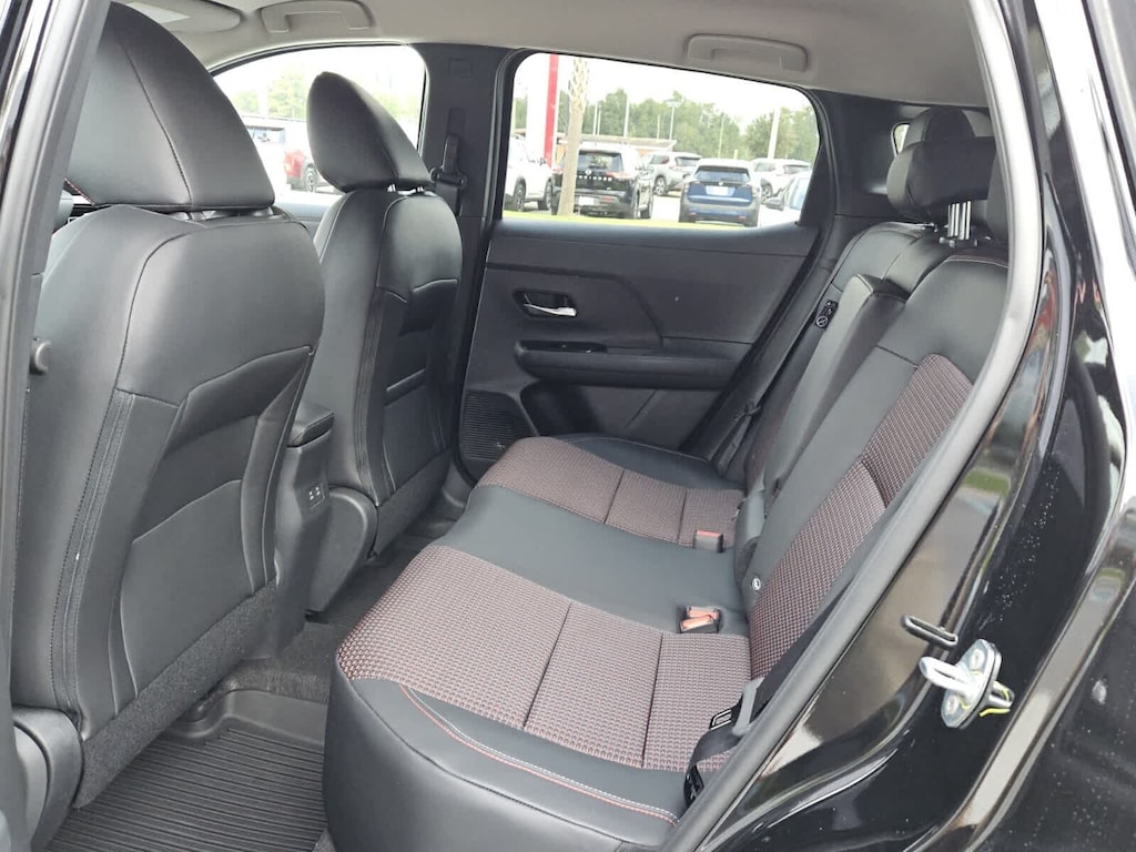New 2027 Nissan Kicks SR Crossover