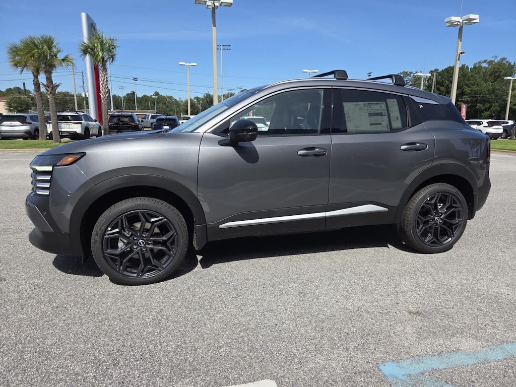 New 2027 Nissan Kicks SR Crossover