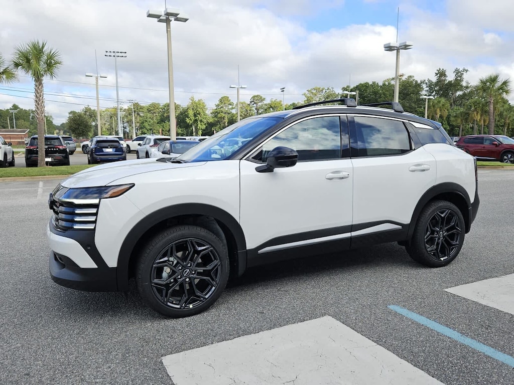 New 2027 Nissan Kicks SR Crossover