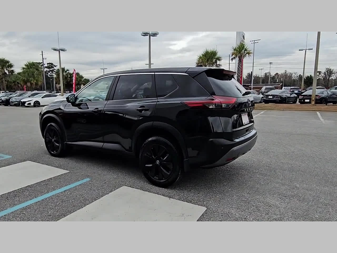 2023 Nissan Rogue SV - Photo 30