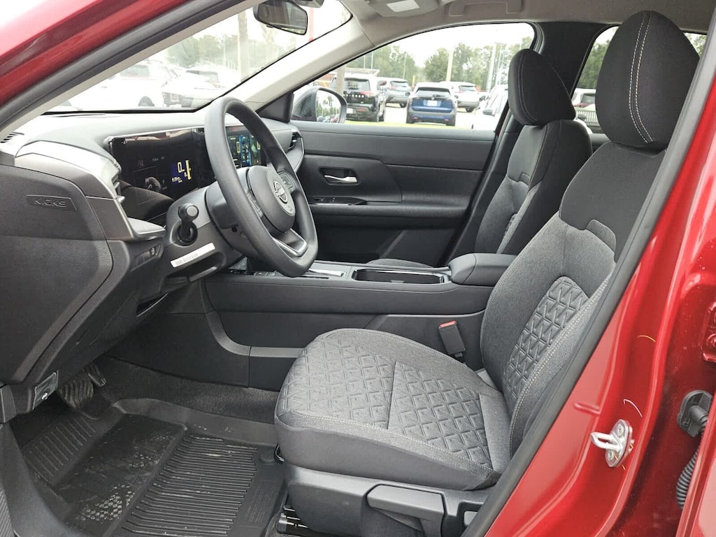 New 2027 Nissan Kicks SV Crossover