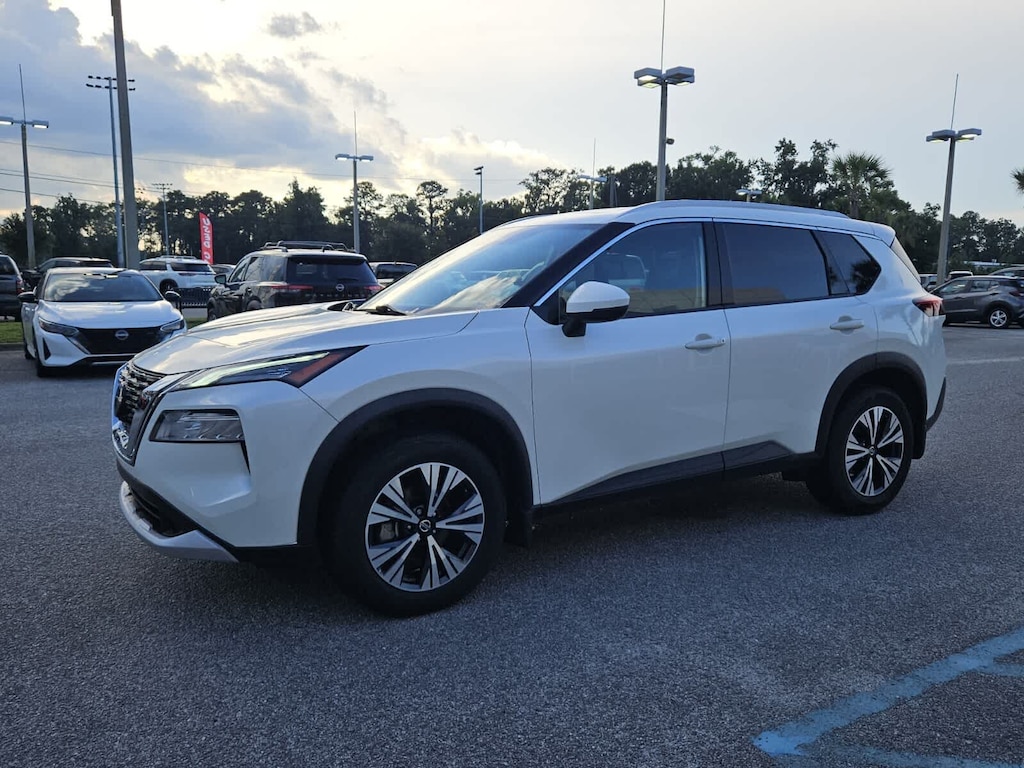 Used 2021 Nissan Rogue SV SUV