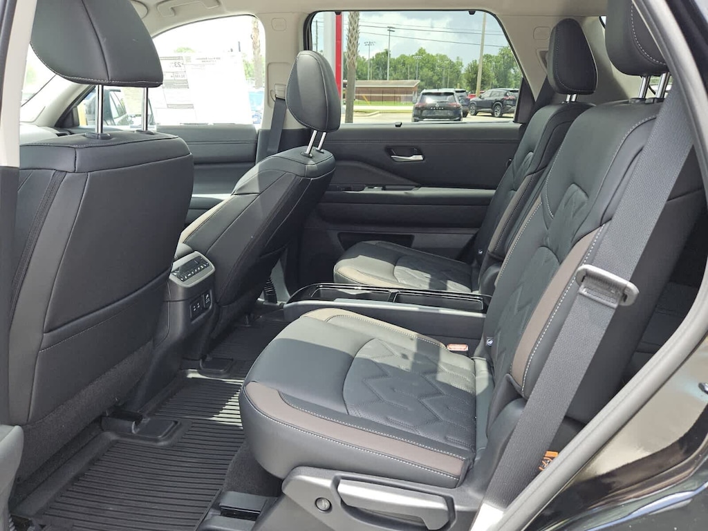 New 2026 Nissan Pathfinder Platinum SUV