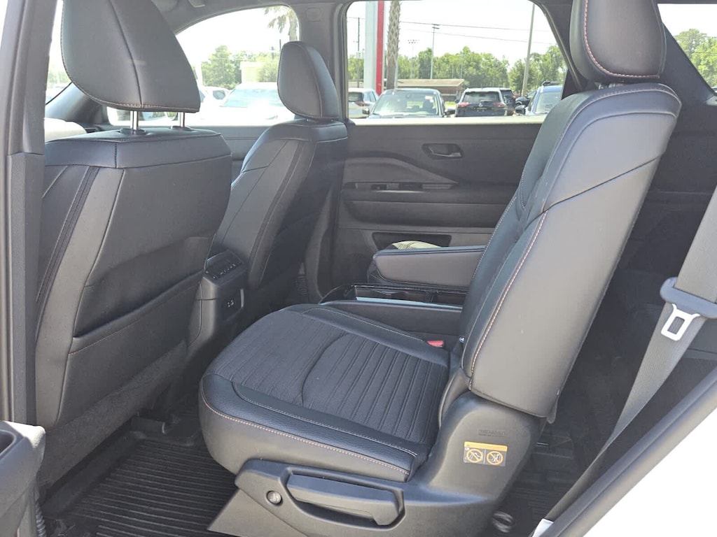 Used 2025 Nissan Pathfinder Rock Creek SUV