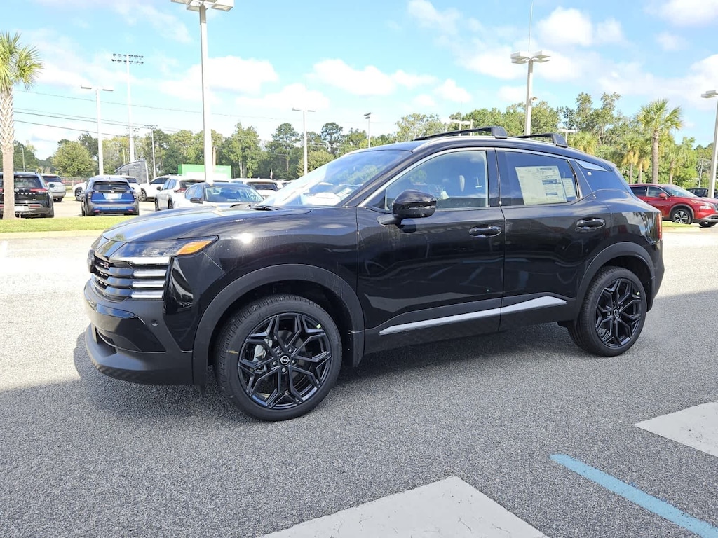 New 2027 Nissan Kicks SR Crossover