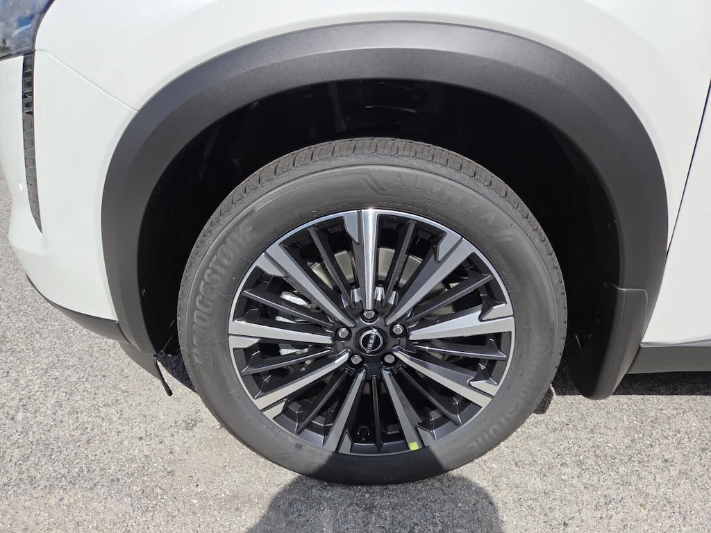 New 2026 Nissan Pathfinder Platinum SUV