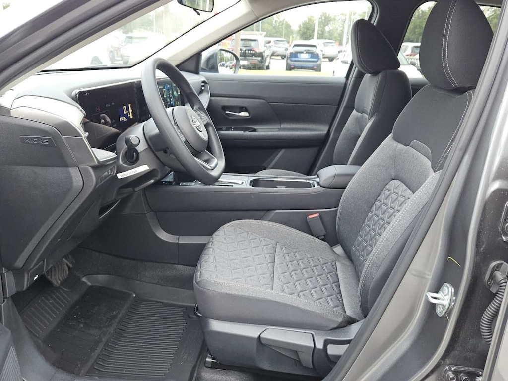 New 2027 Nissan Kicks SV Crossover