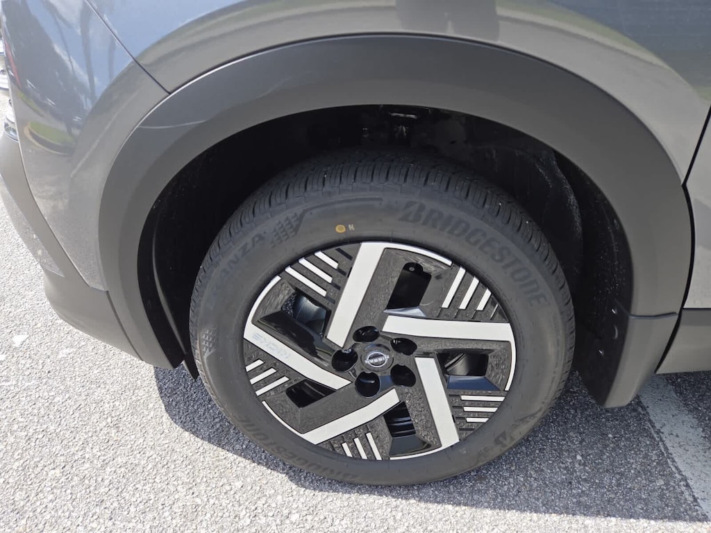 New 2027 Nissan Kicks SV Crossover