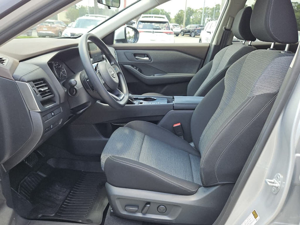 Used 2023 Nissan Rogue SV SUV