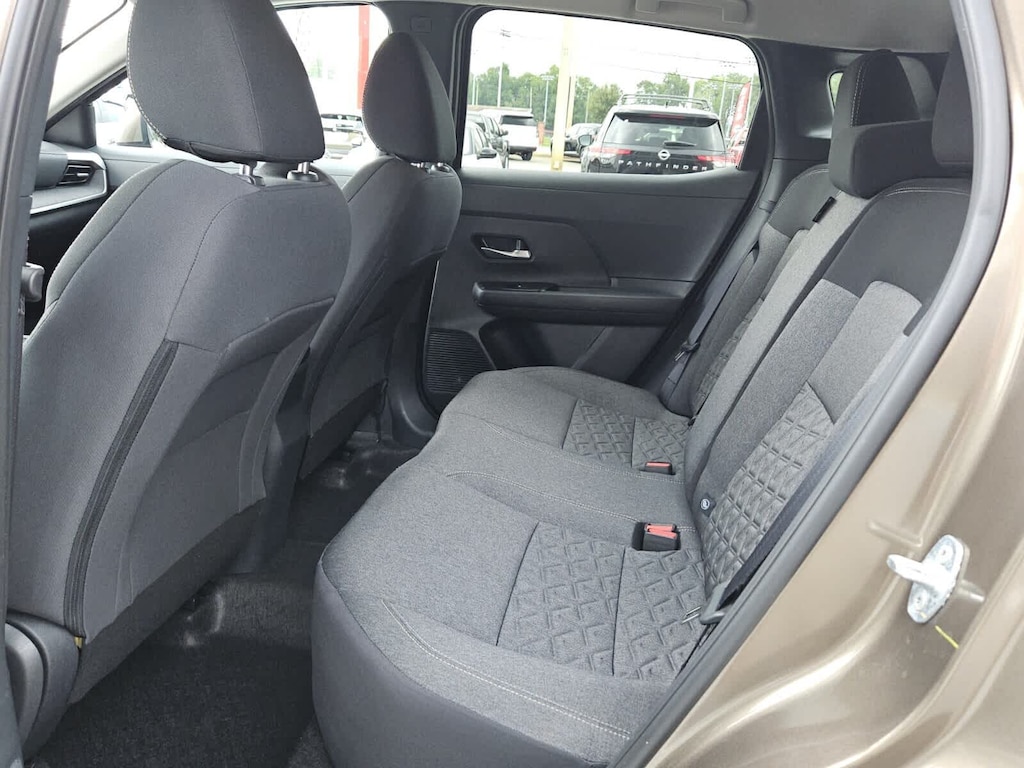 Used 2025 Nissan Kicks SV SUV