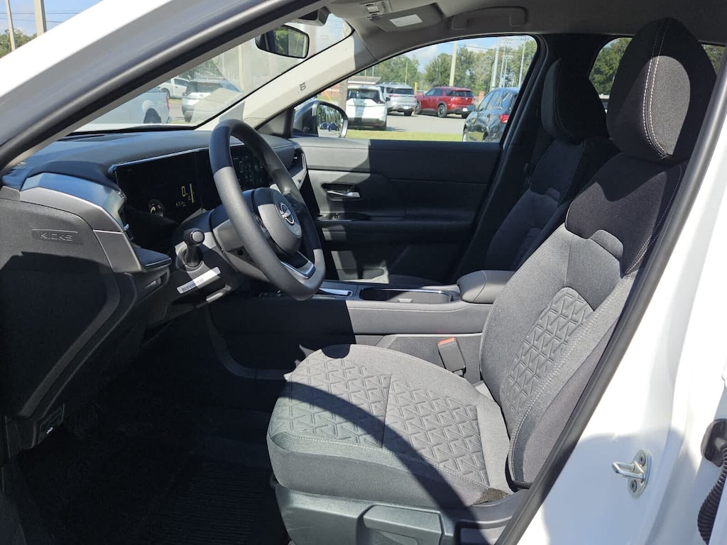New 2027 Nissan Kicks SV Crossover