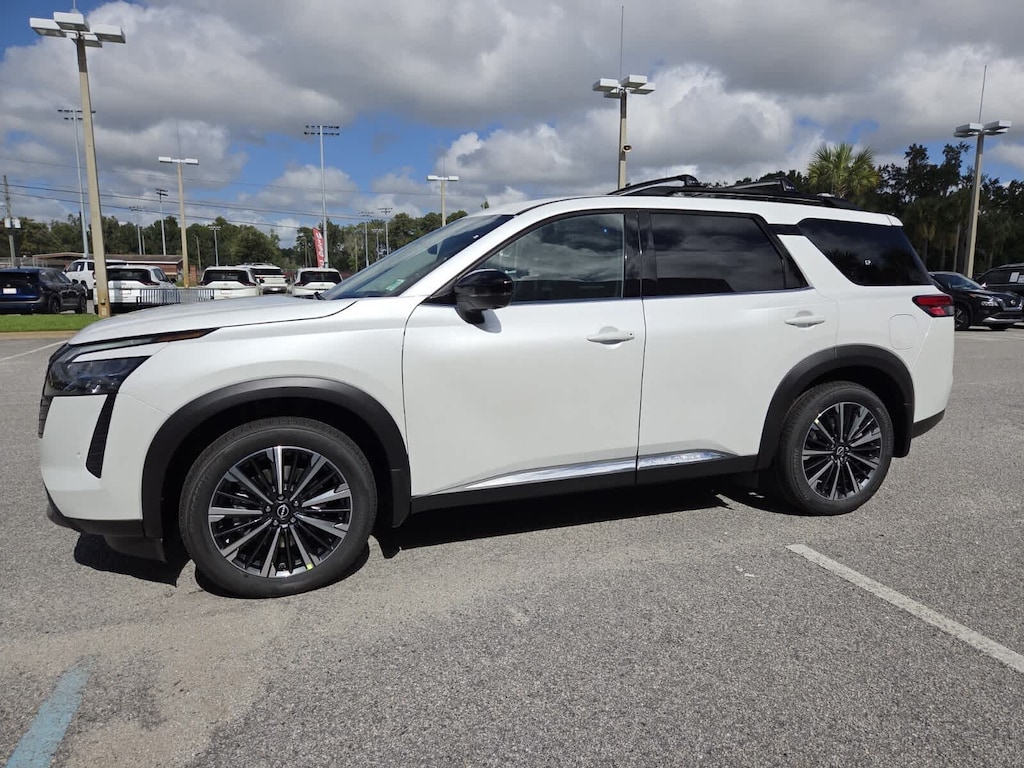 New 2026 Nissan Pathfinder Platinum SUV