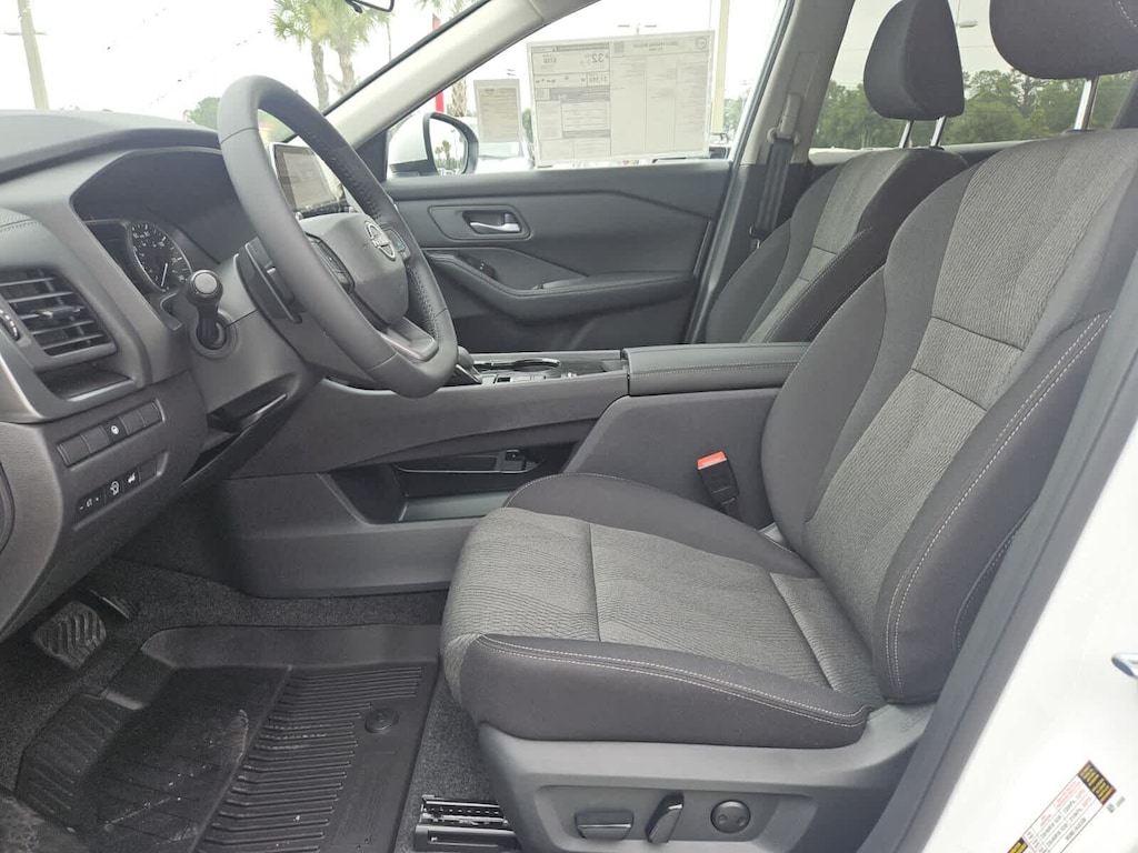 New 2026 Nissan Rogue SV SUV