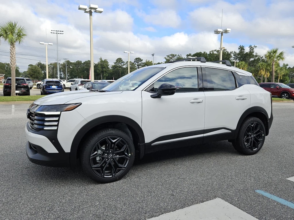 New 2027 Nissan Kicks SR Crossover