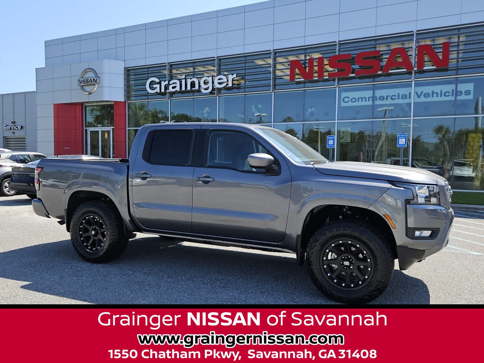 2025 Nissan Frontier Truck Crew Cab 
