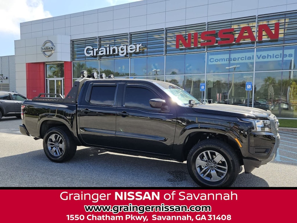 Used 2025 Nissan Frontier SV Truck Crew Cab