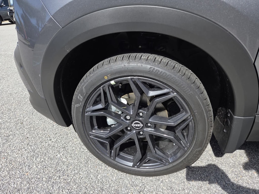New 2027 Nissan Kicks SR SUV