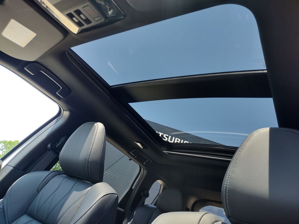 New 2026 Mitsubishi Outlander Black Edition SUV