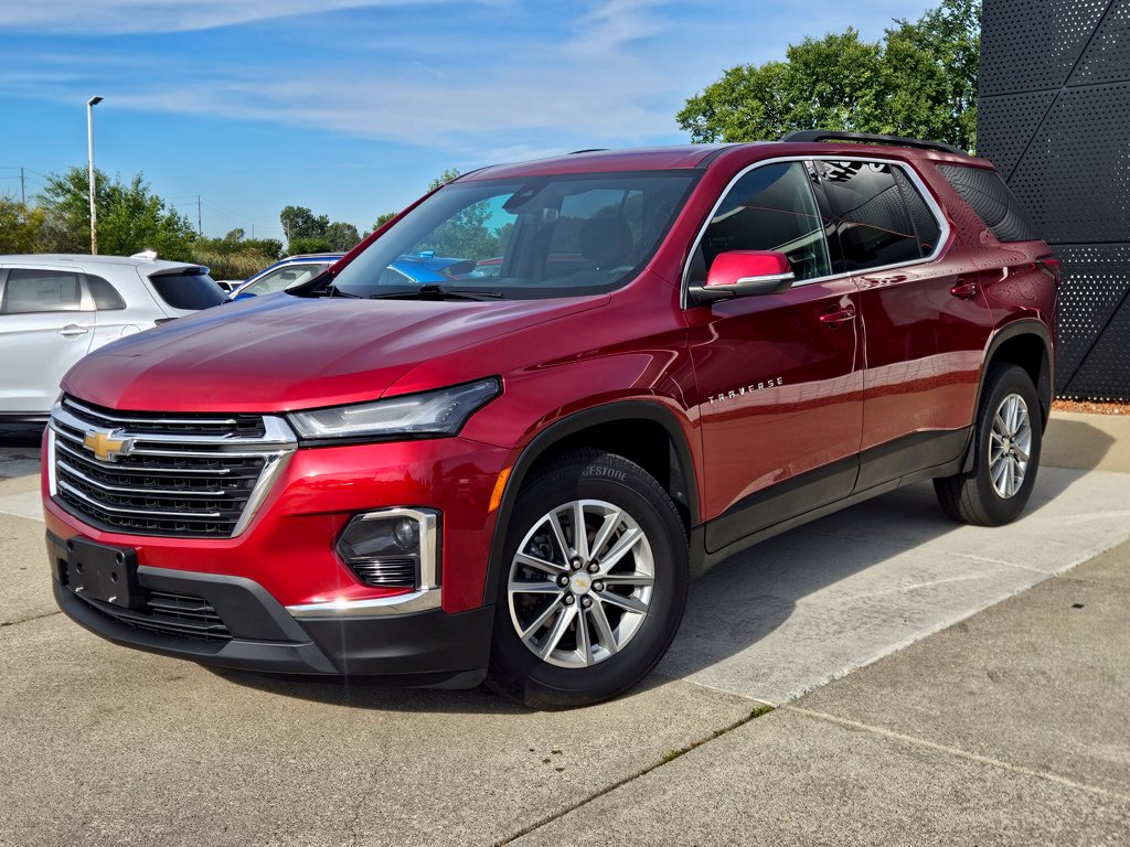 Used 2023 Chevrolet Traverse LT SUV