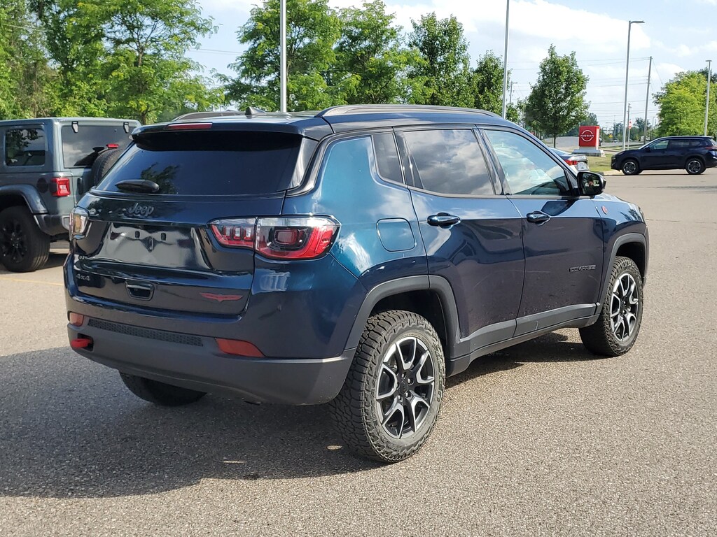 Used 2024 Jeep Compass Trailhawk SUV