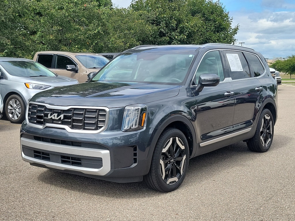 Used 2024 Kia Telluride S SUV