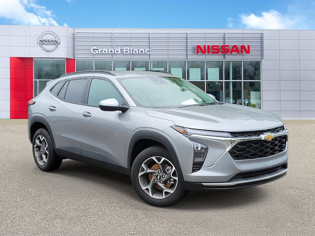 Used 2026 Chevrolet Trax LT SUV