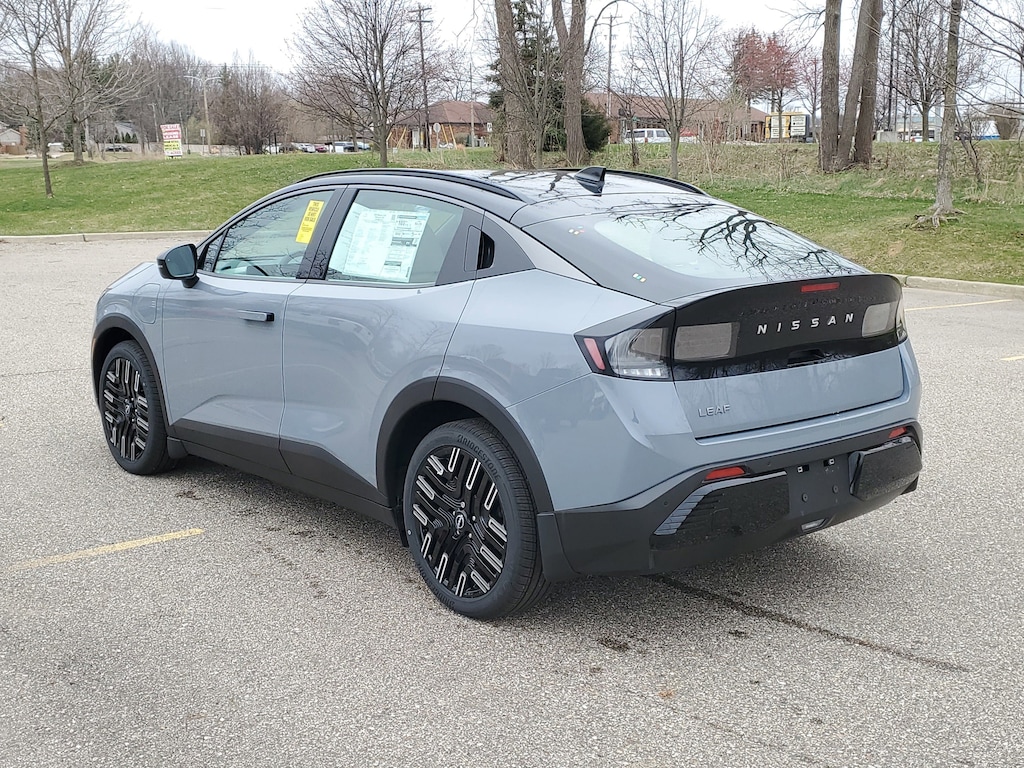 New 2026 Nissan LEAF PLATINUM+ SUV