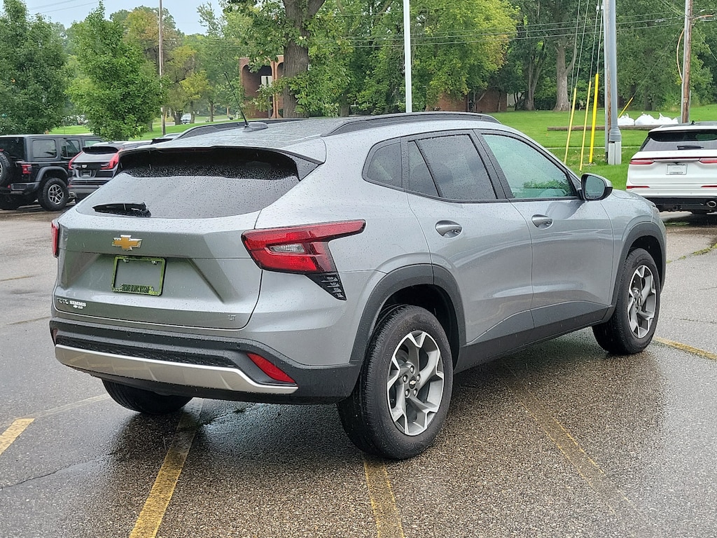 Used 2026 Chevrolet Trax LT SUV