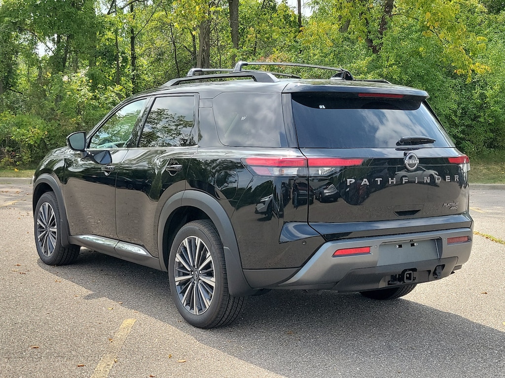 New 2026 Nissan Pathfinder Platinum SUV