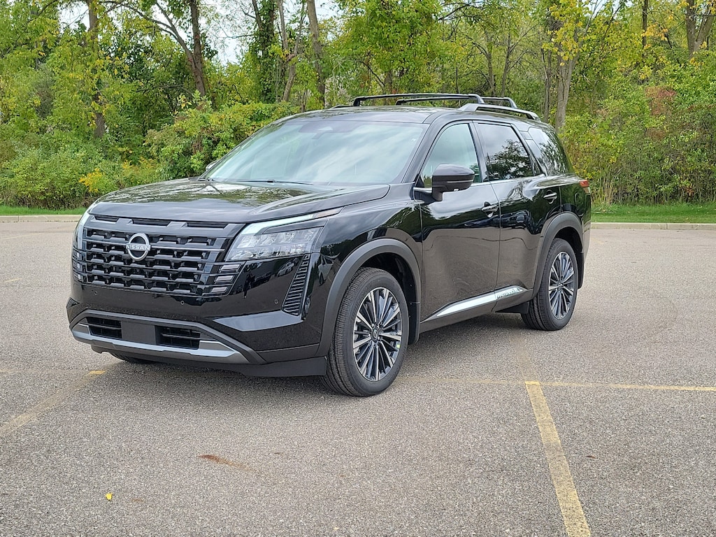 New 2026 Nissan Pathfinder Platinum SUV