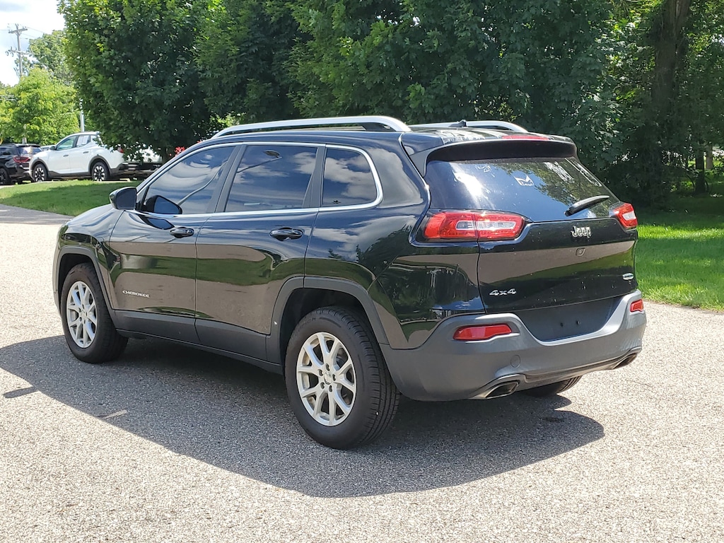 Used 2015 Jeep Cherokee Latitude 4x4 SUV