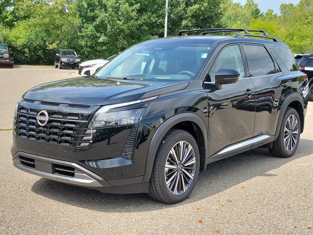 New 2026 Nissan Pathfinder Platinum SUV