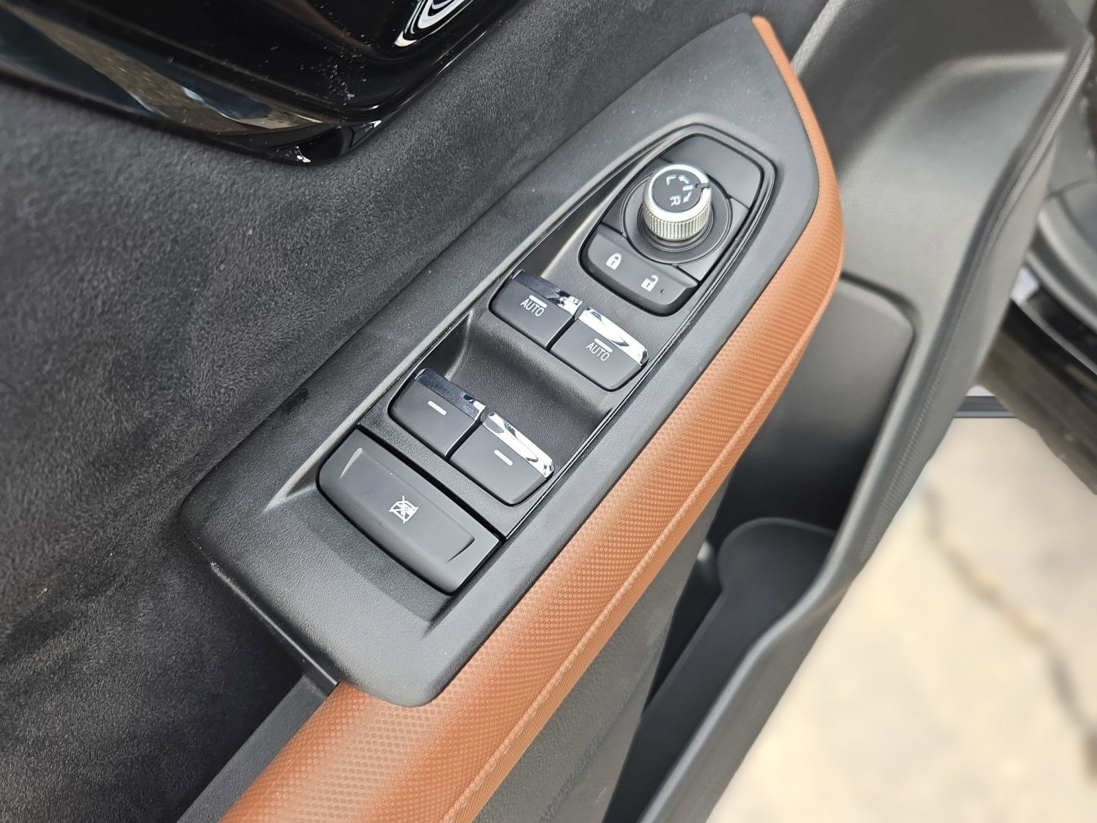 2026 Subaru Forester Touring - Photo 11