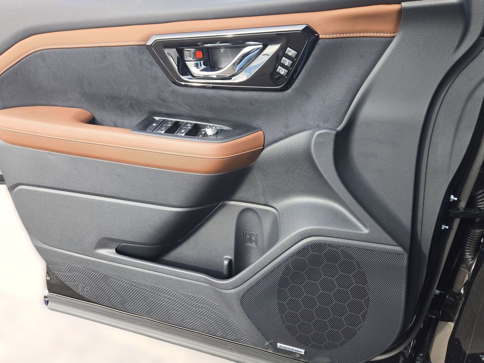 2026 Subaru Forester Touring - Photo 21
