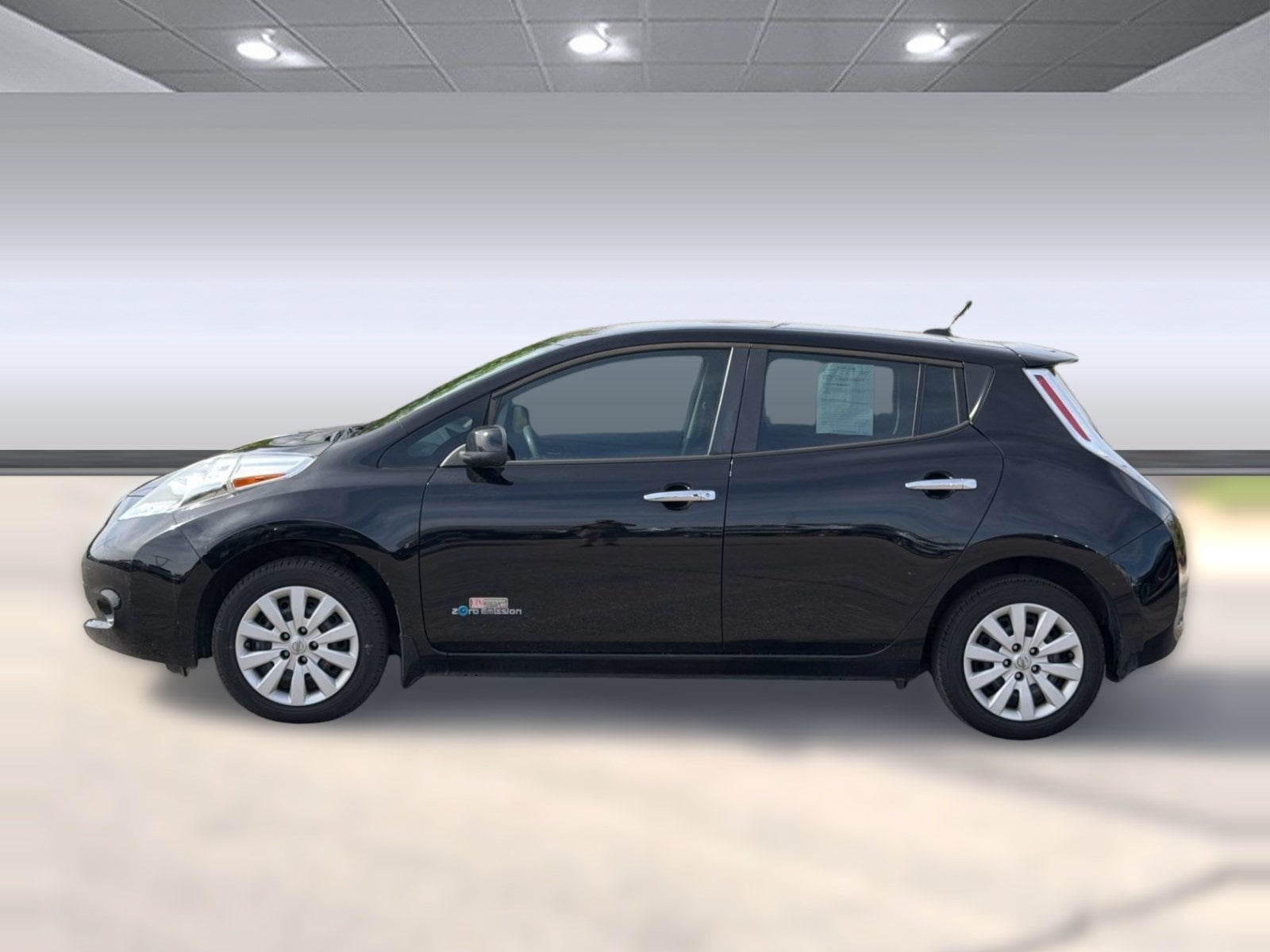 Used 2017 Nissan LEAF S with VIN 1N4BZ0CP5HC300026 for sale in Grand Junction, CO