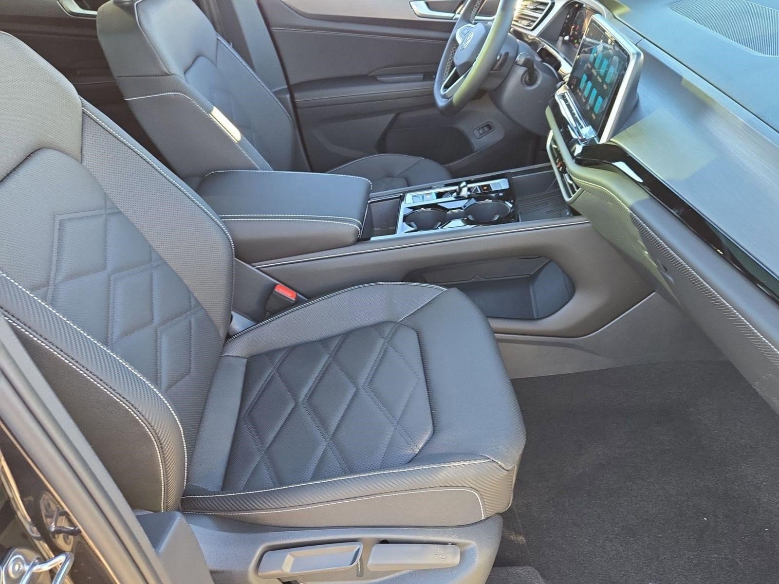 2026 Volkswagen Atlas Cross Sport SE w/Tech - Photo 24