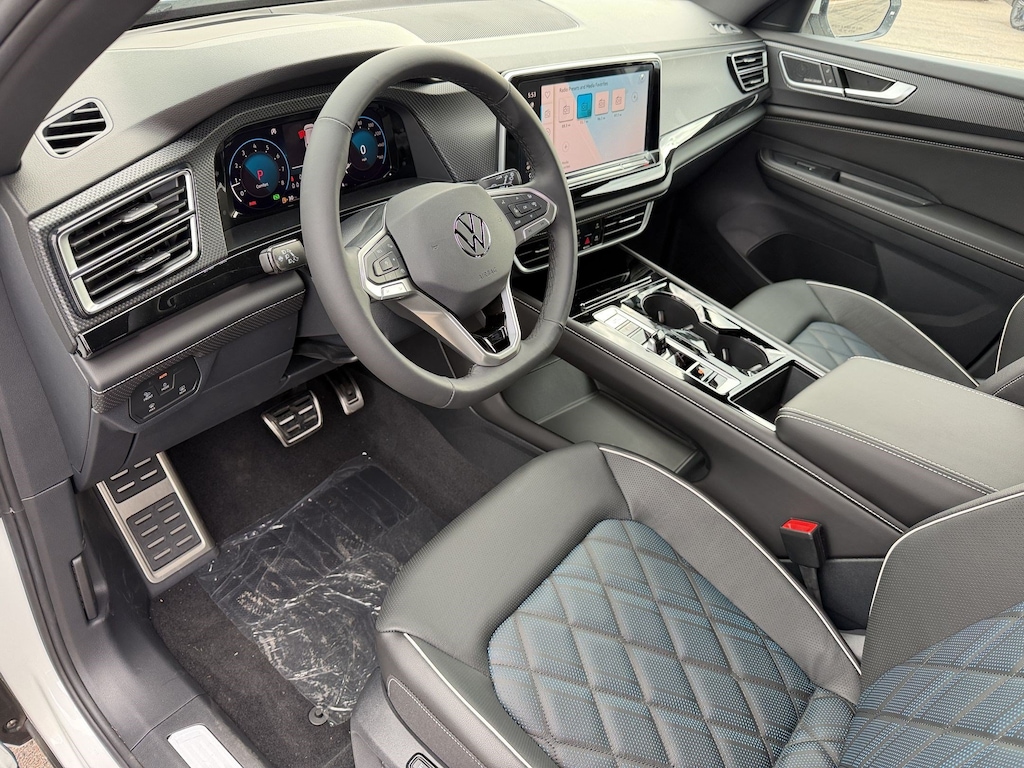 New 2026 Volkswagen Atlas Cross Sport SEL Premium R-Line SUV