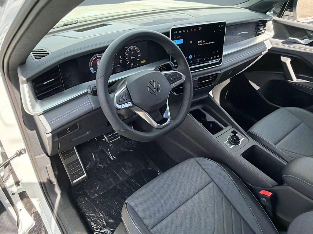 New 2026 Volkswagen Tiguan SE R-Line Black SUV