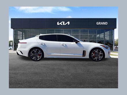 2021 Kia Stinger GT1 Sedan